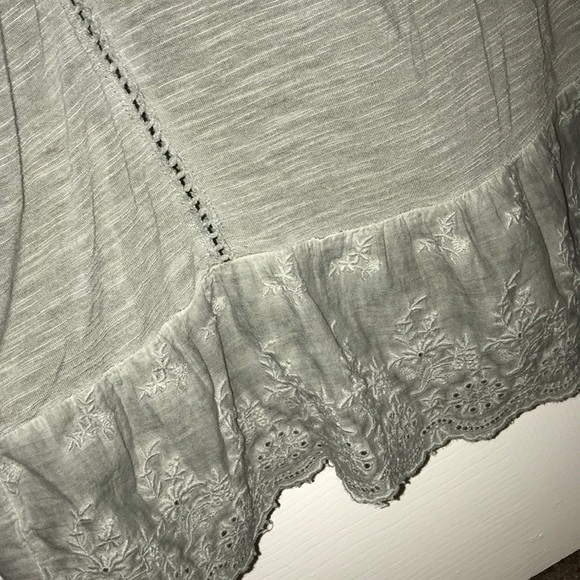 Tank top - Picture 2 of 3